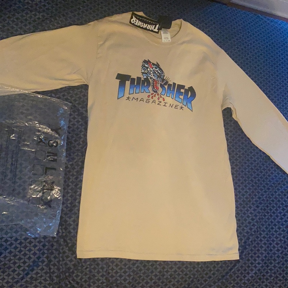 Thrasher long sleeve size S(small) sand color